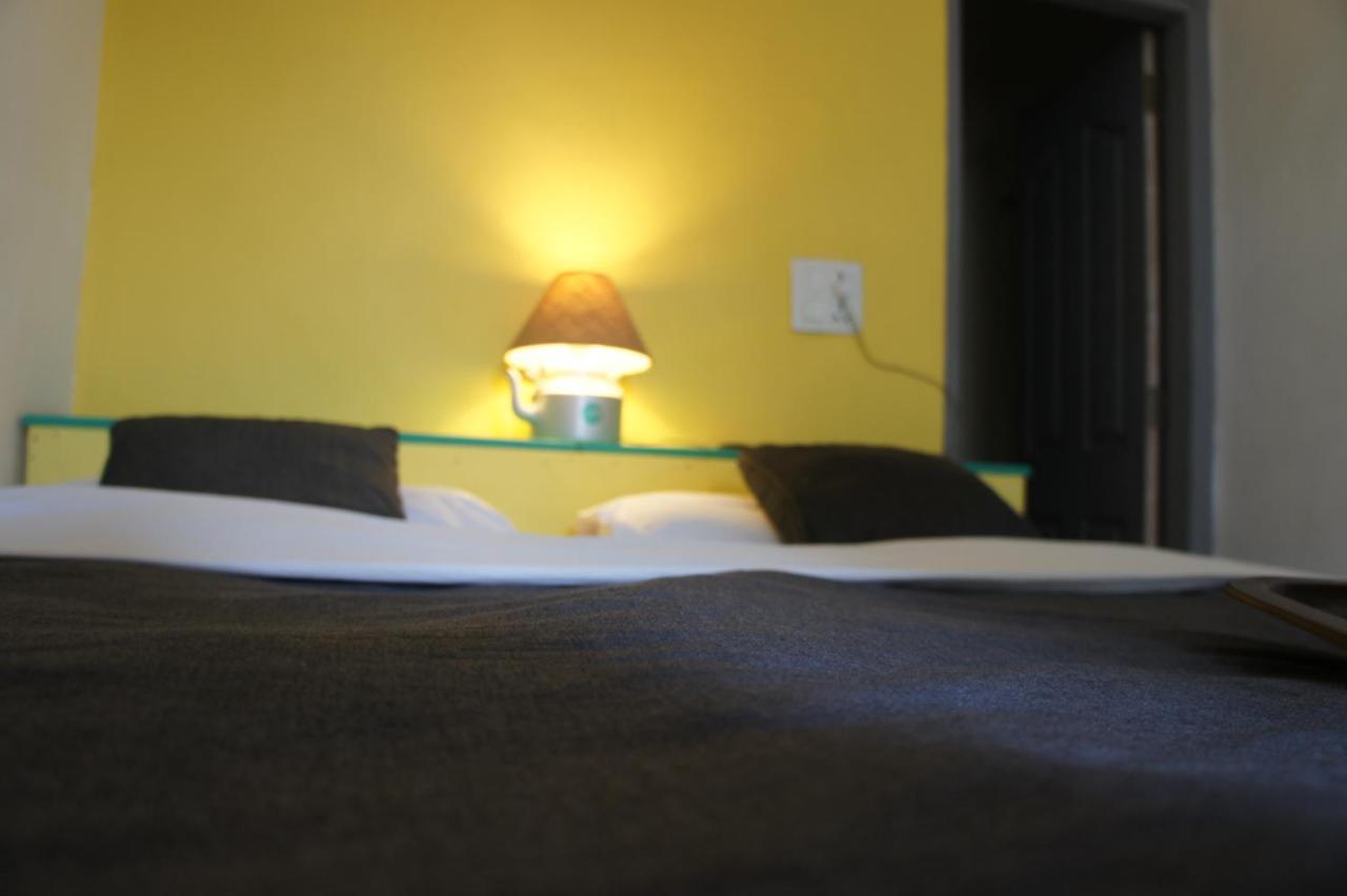 Bed & Chai Guesthouse Нью-Дели Экстерьер фото