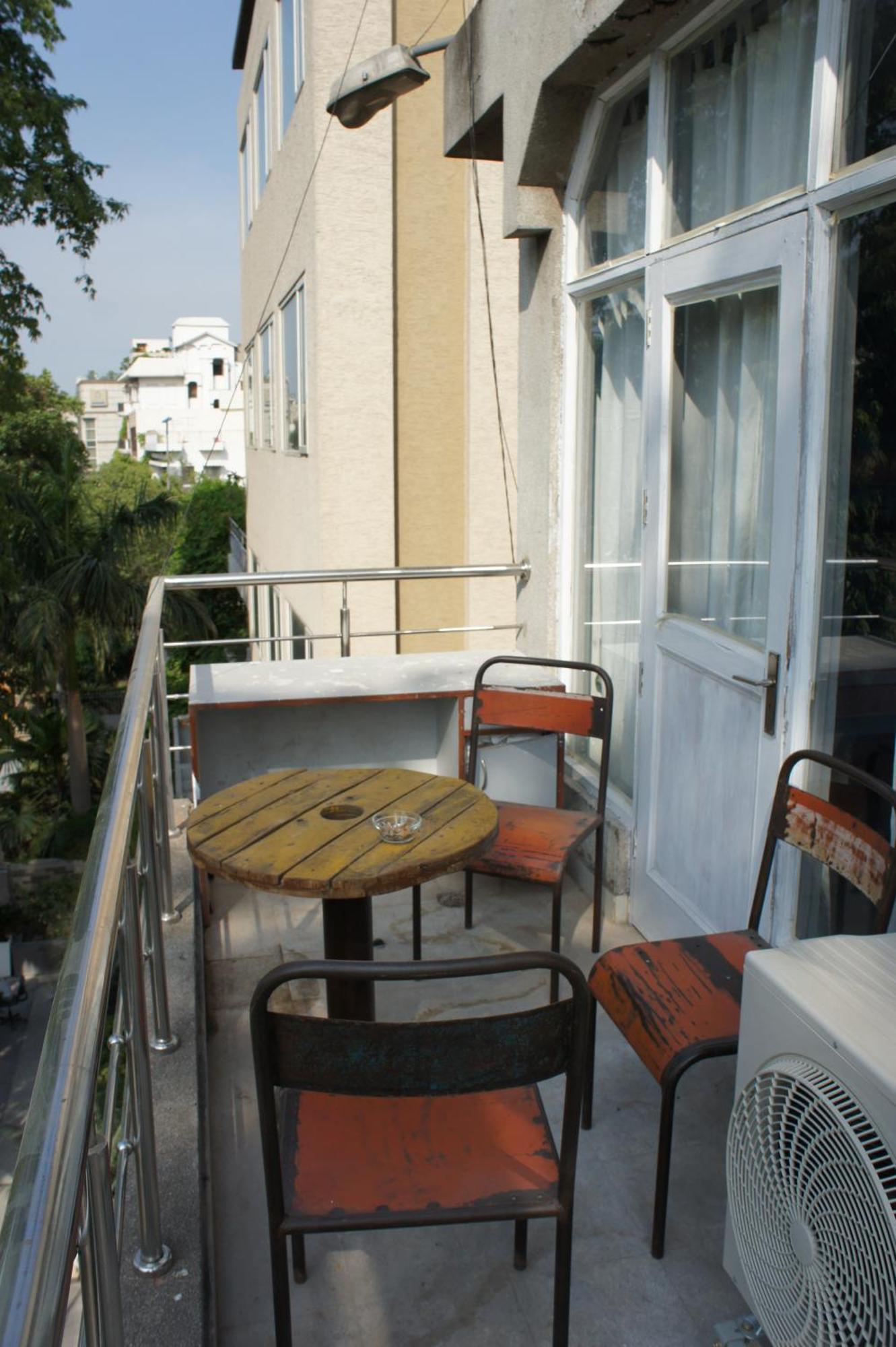 Bed & Chai Guesthouse Нью-Дели Экстерьер фото