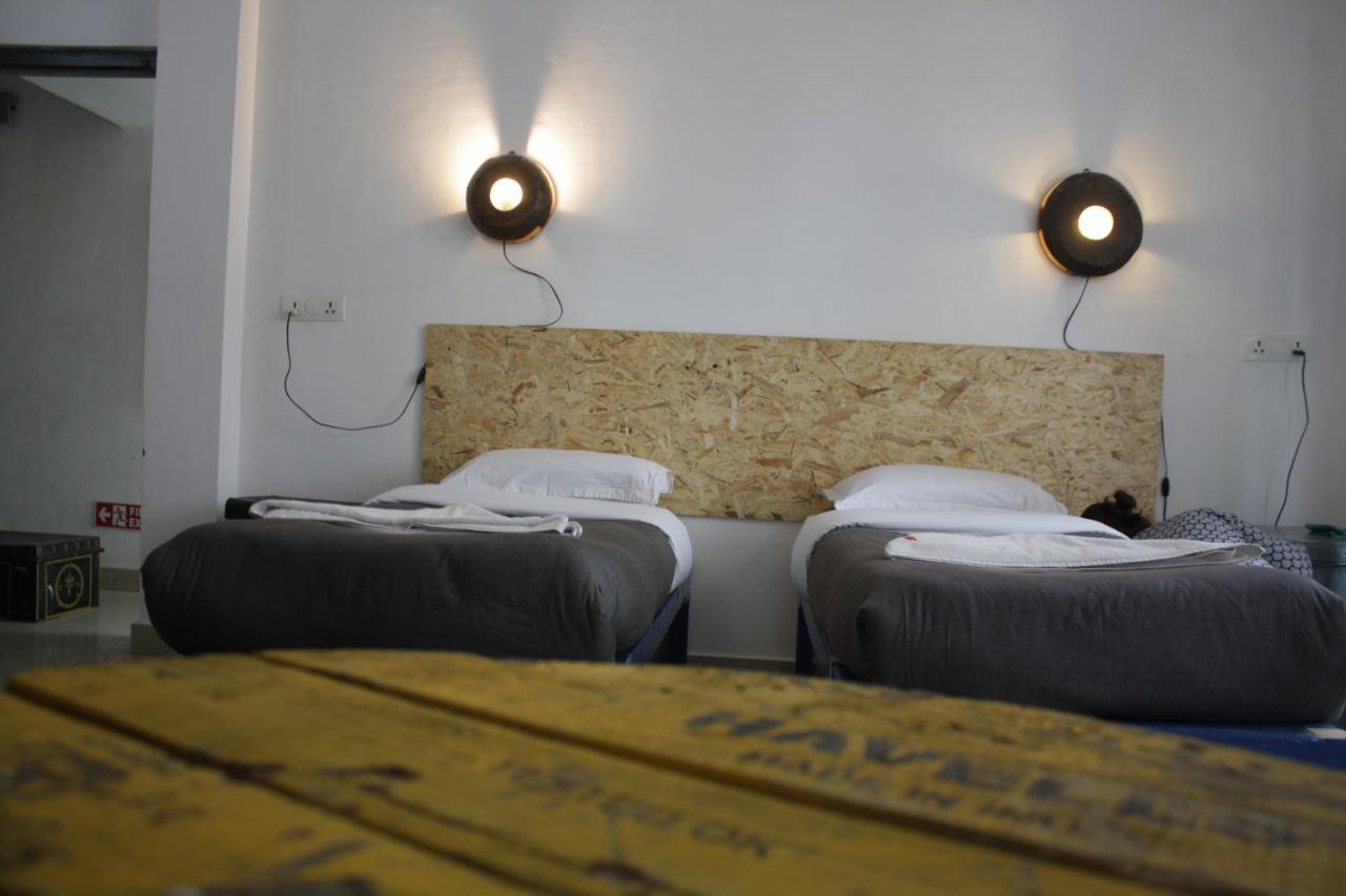Bed & Chai Guesthouse Нью-Дели Экстерьер фото